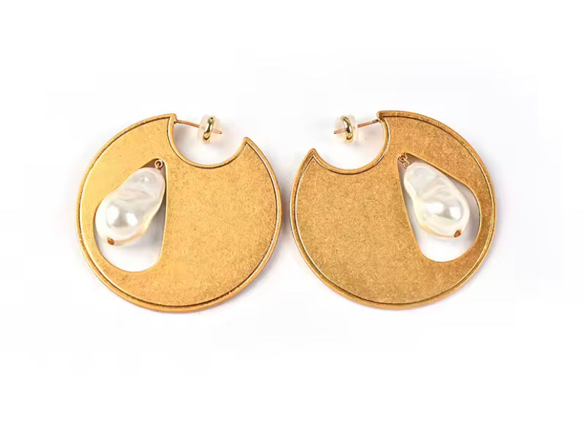 The Rococo Pearl Earrings