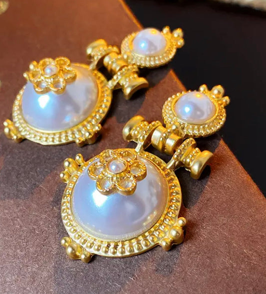 The Vintage Pearl Earrings