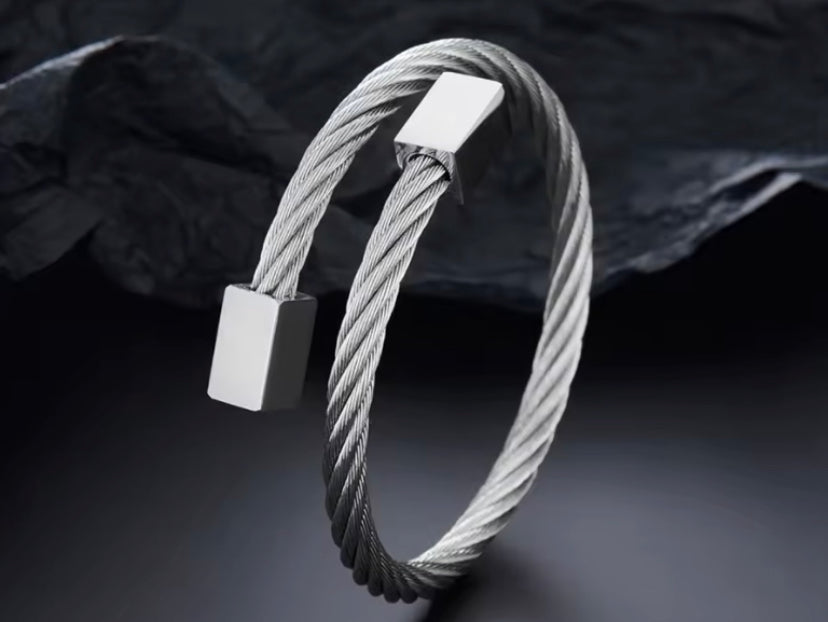 The Wired Bracelet