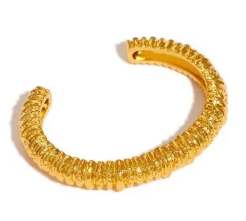 The Gold Cuff Bracelet